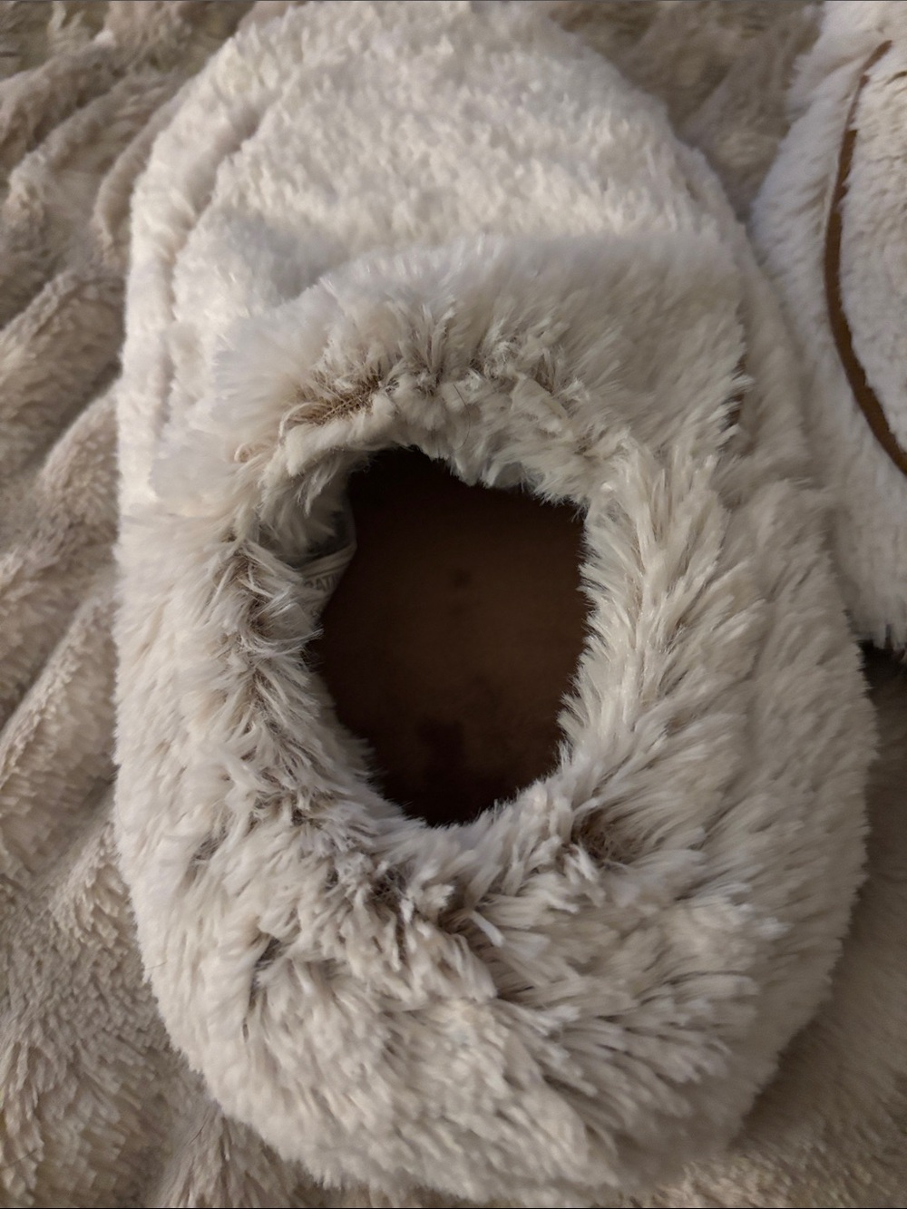 Warmies microwaveable slippers - Picture 5 of 6